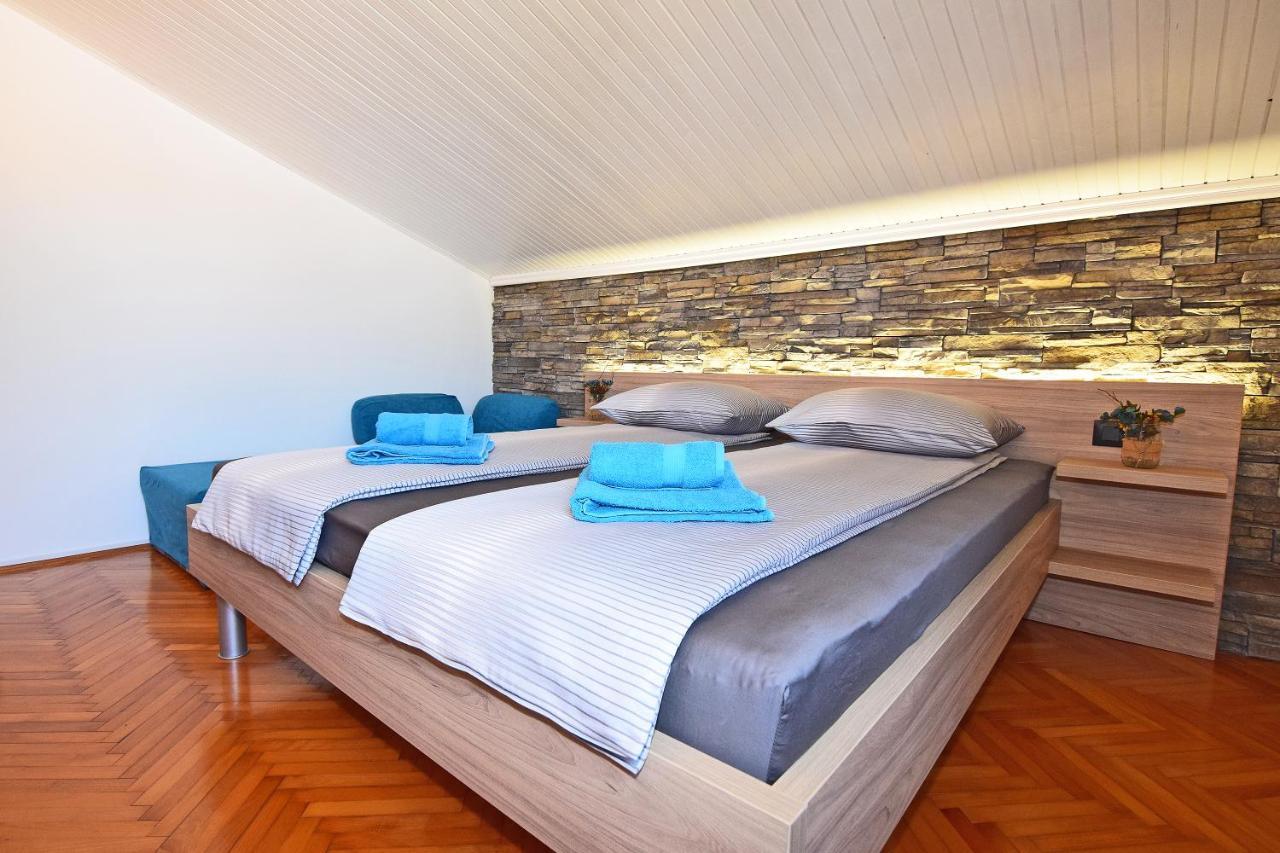 Apartment Leona พูลา ภายนอก รูปภาพ